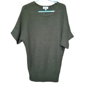 Knit short sleeve army green sweater